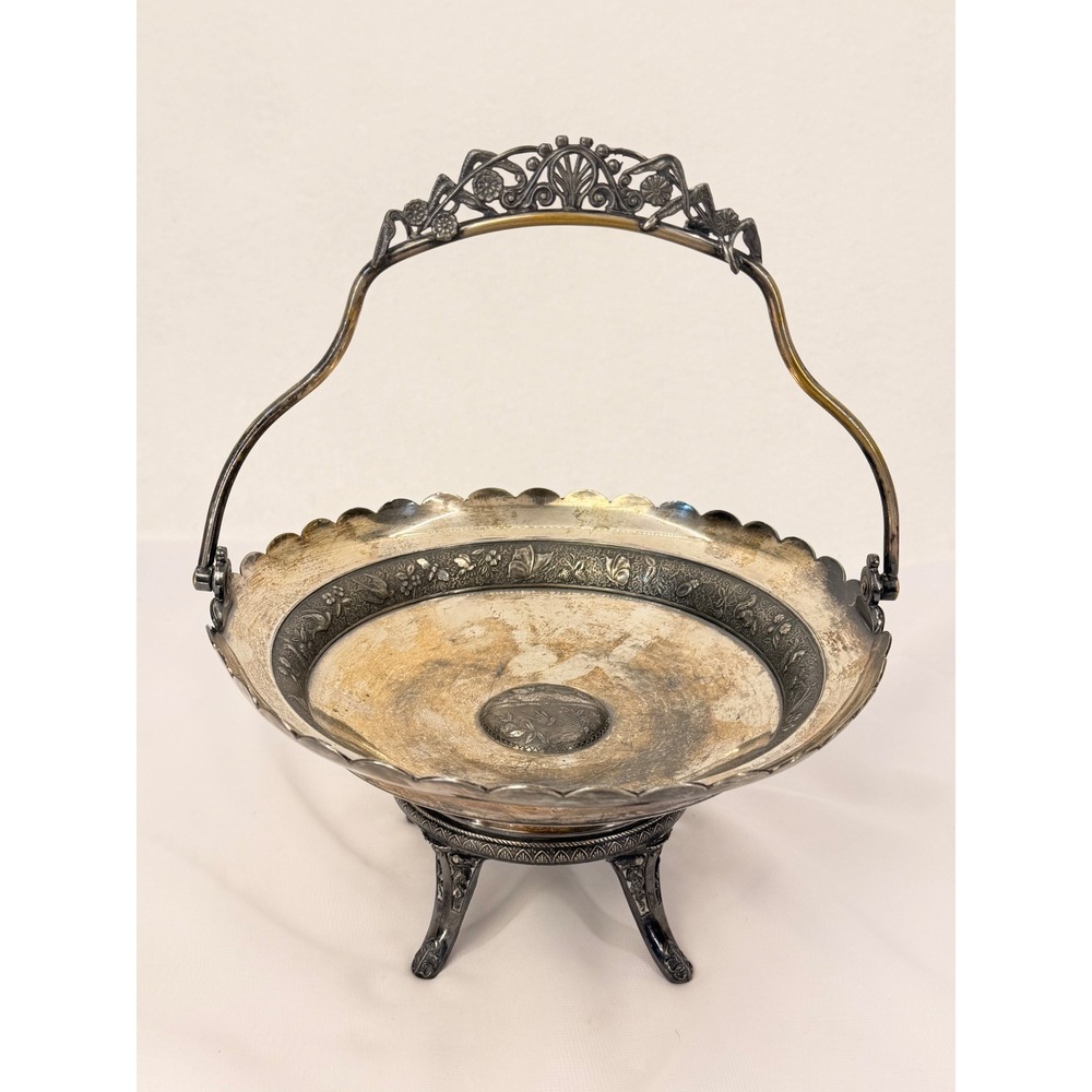 Wilcox Silver Plate Co Meriden 0856 Antique Brides Basket Quadruple Plate Bird